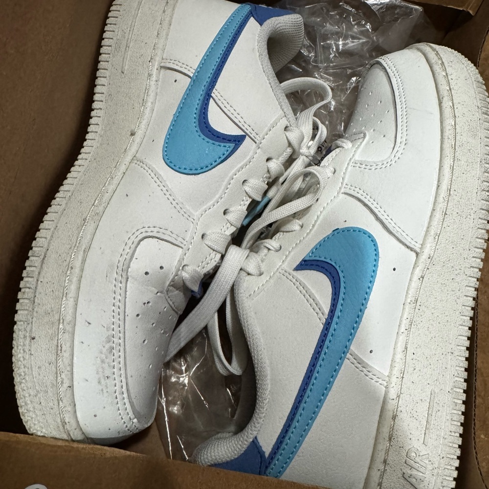 Nike White and Blue Sneakers Classic Design